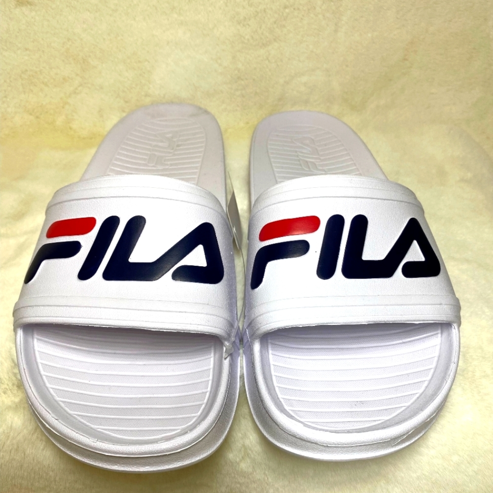 Fila White Slide Sandal Size 10